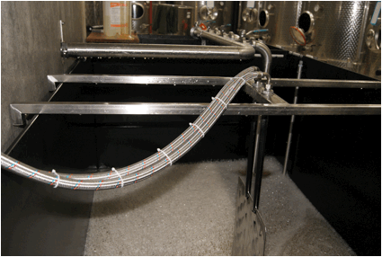 champagnes-selosse-pajon-debourbage Débourbage et décantation statique - Champagne Selosse-Pajon